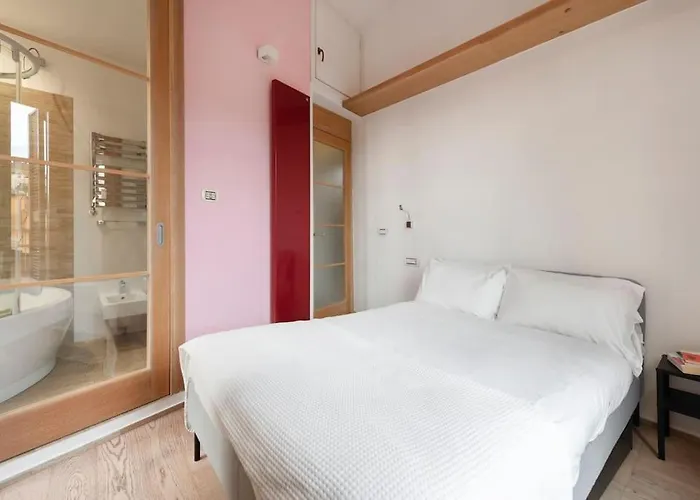 Modern Colosseum Flat Lejlighed