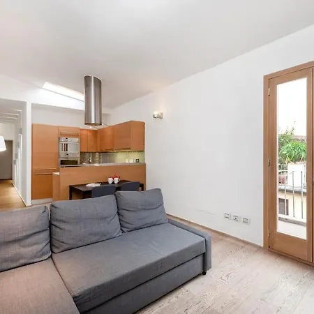 Modern Colosseum Flat דירה רומא